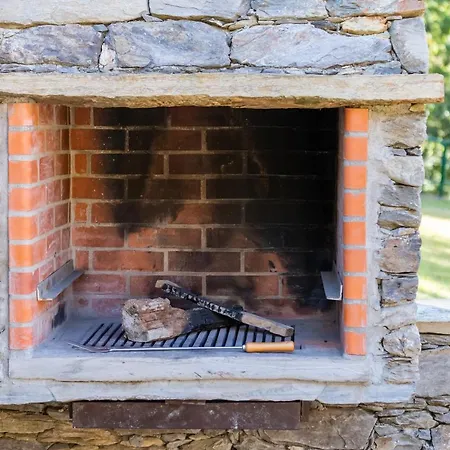 Casa Do Monte Locally Yours