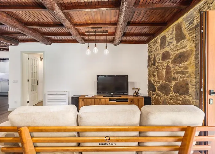 Casa Do Monte Locally Yours 펜션 *