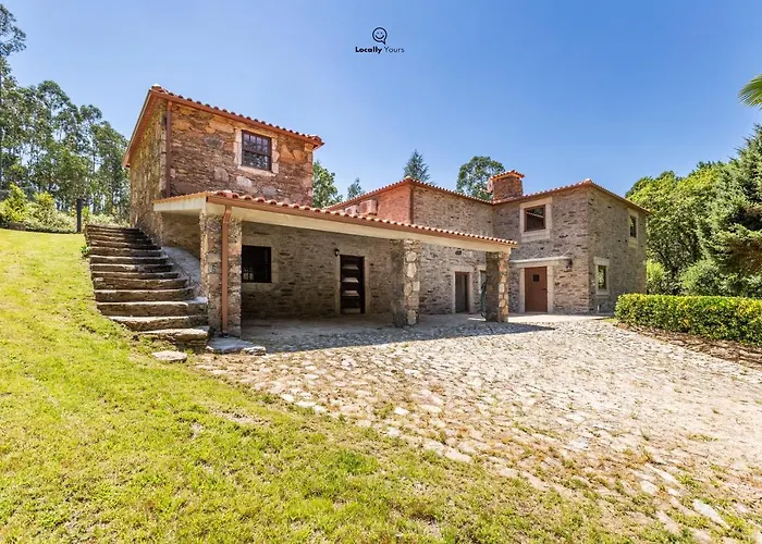 Casa Do Monte Locally Yours