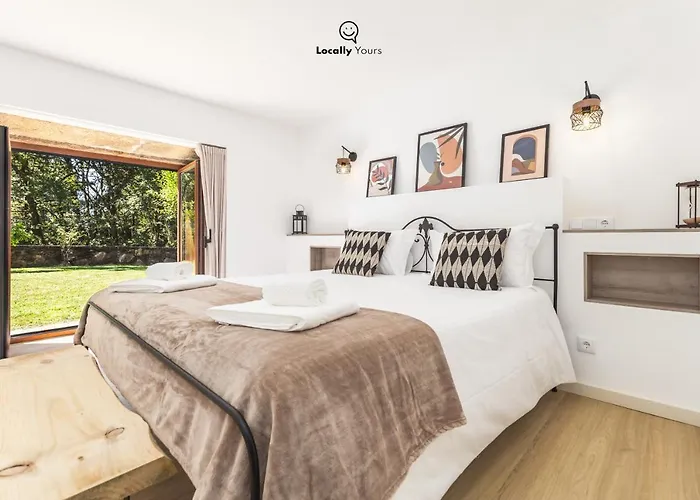 Casa Do Monte Locally Yours