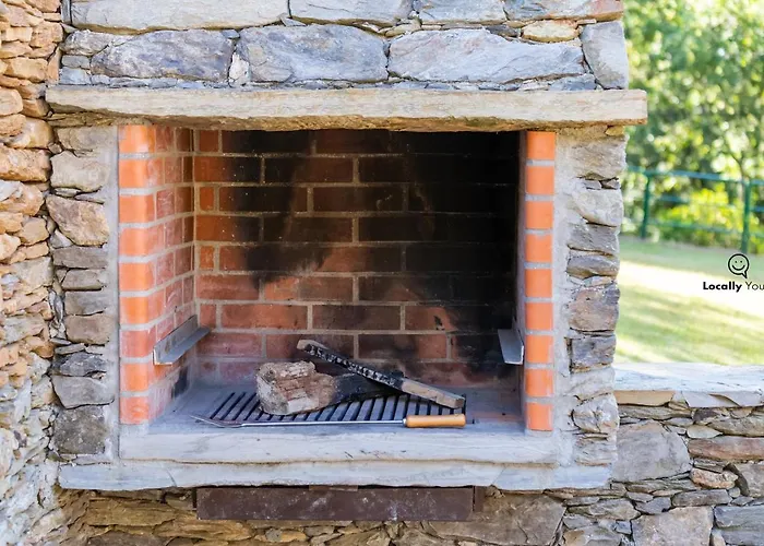 Casa Do Monte Locally Yours